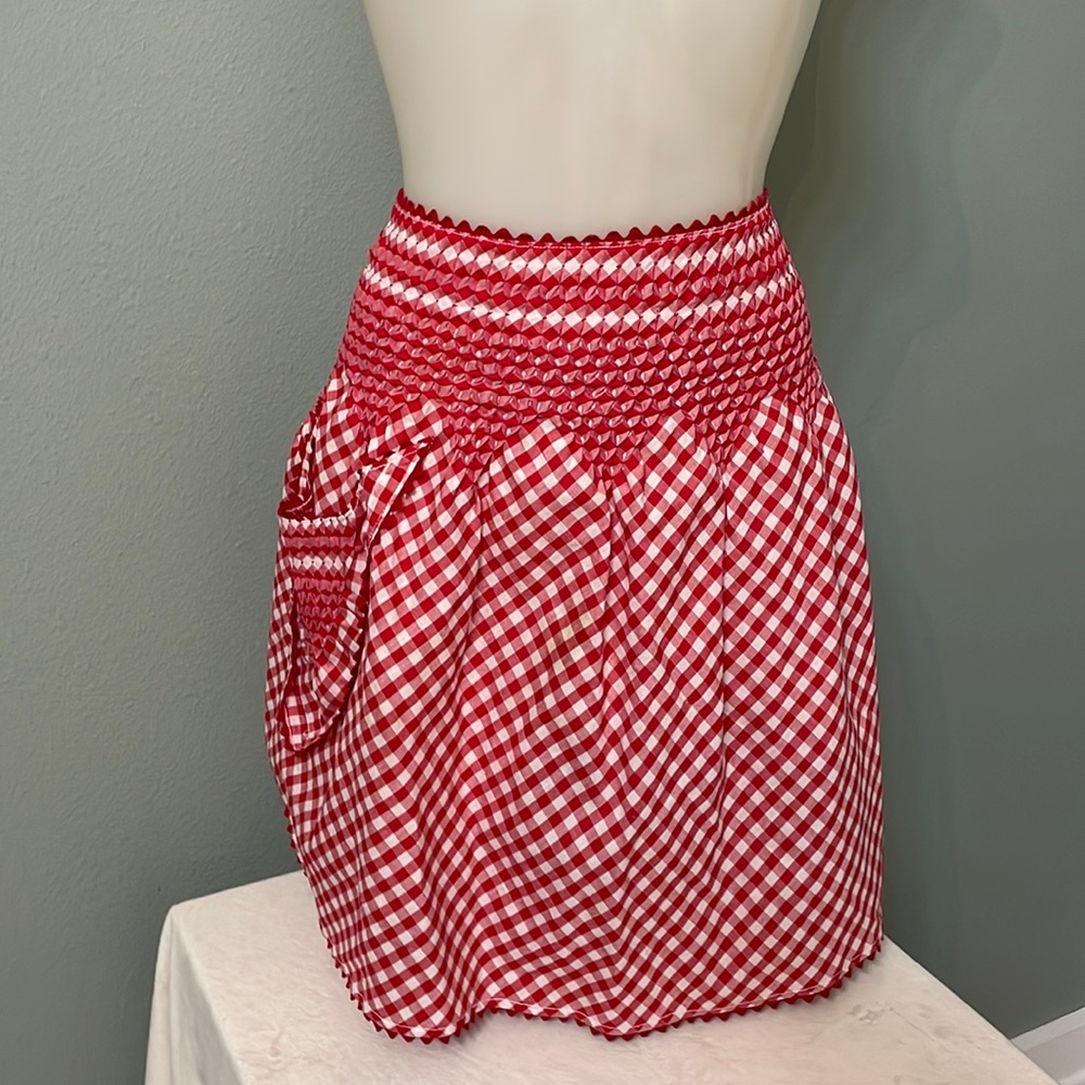 Vintage Red & White Gingham Apron with pocket